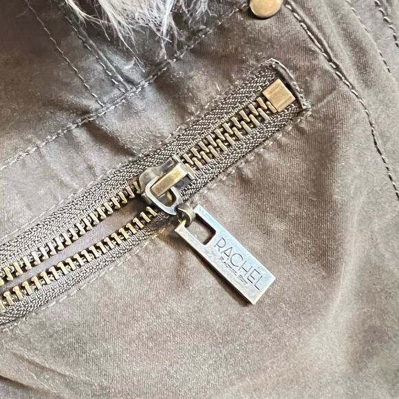 Olive Green Winter Coat ~ Rachel Roy ~ Fur Trim Hooded Jacket ~ Women’s M ~ EUC - Picture 4 of 13